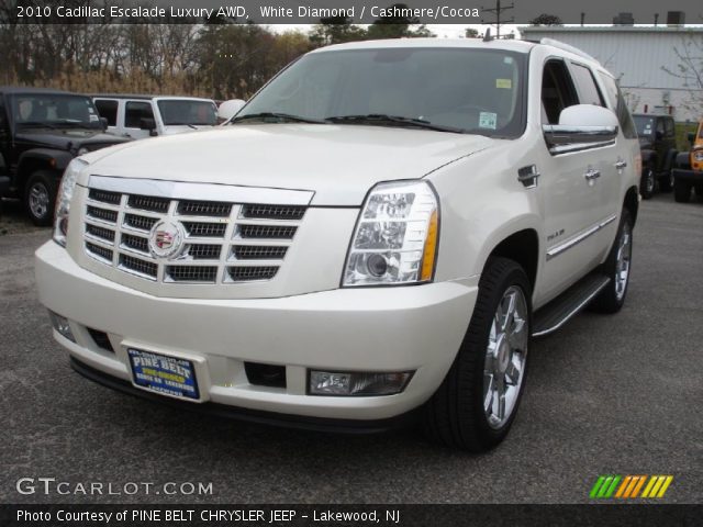 2010 Cadillac Escalade Luxury AWD in White Diamond