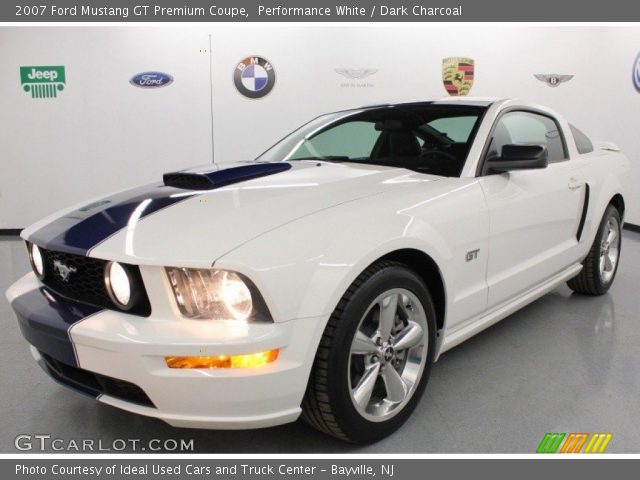 2007 Ford Mustang GT Premium Coupe in Performance White