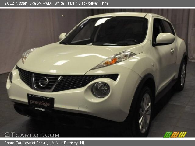 2012 Nissan Juke SV AWD in White Pearl