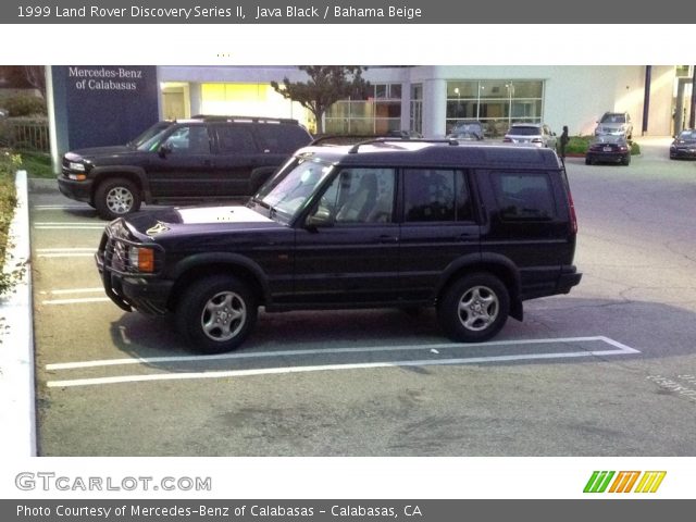 1999 Land Rover Discovery Series II in Java Black