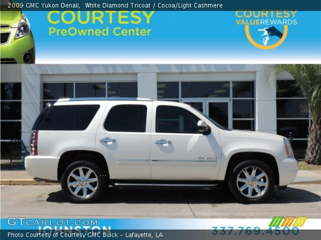 2009 GMC Yukon Denali in White Diamond Tricoat