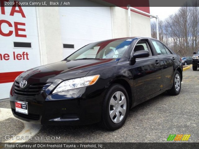 2009 Toyota Camry LE in Black