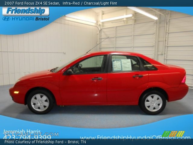 2007 Ford Focus ZX4 SE Sedan in Infra-Red