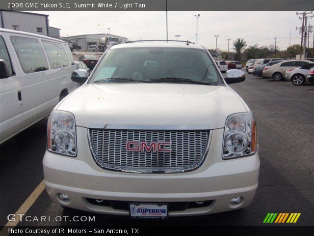 2008 GMC Yukon SLE in Summit White