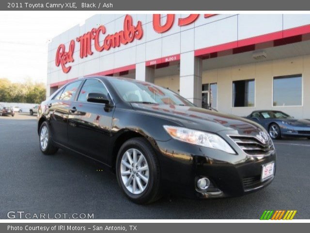 2011 Toyota Camry XLE in Black