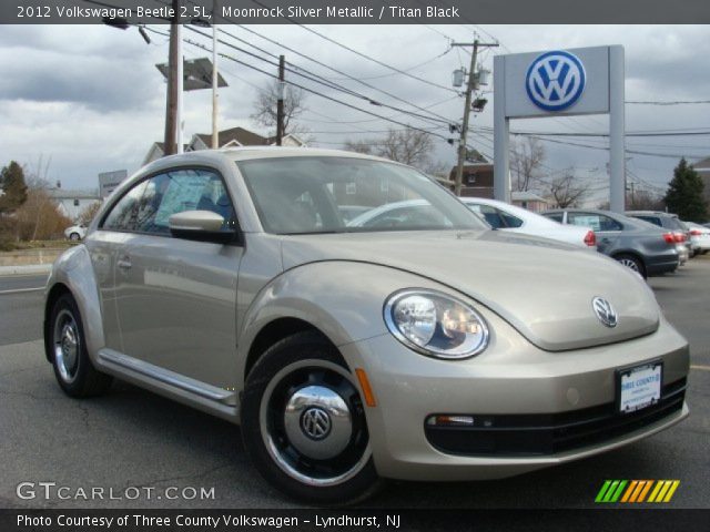 2012 Volkswagen Beetle 2.5L in Moonrock Silver Metallic