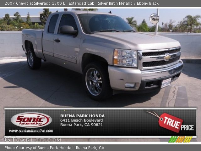 2007 Chevrolet Silverado 1500 LT Extended Cab in Silver Birch Metallic
