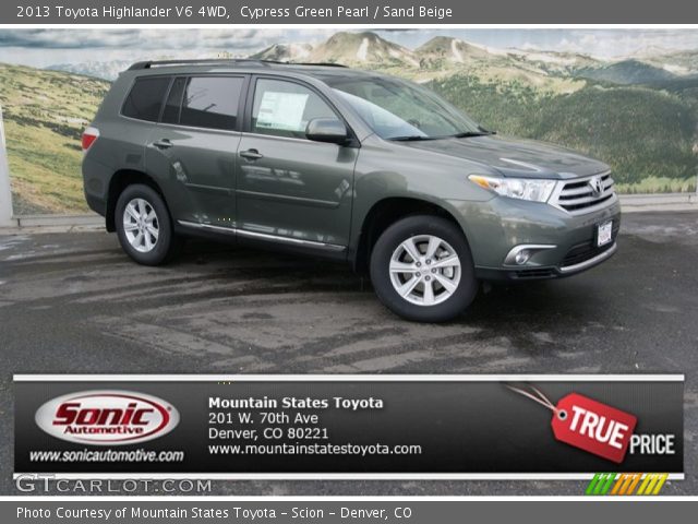 2013 Toyota Highlander V6 4WD in Cypress Green Pearl