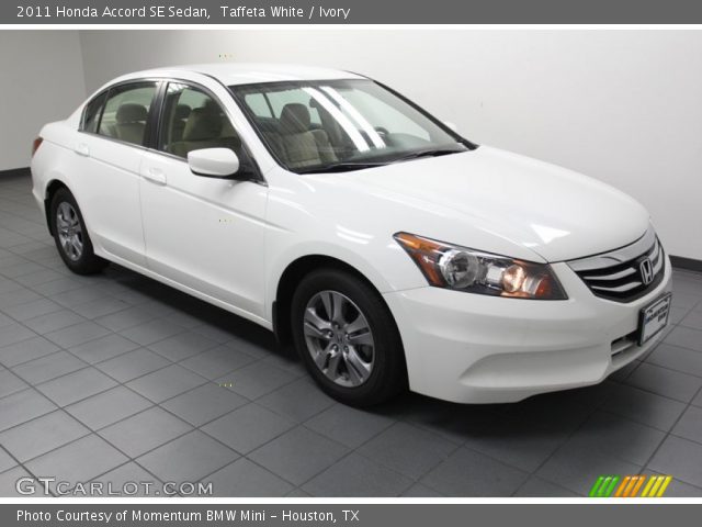 2011 Honda Accord SE Sedan in Taffeta White