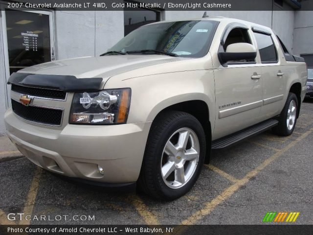 2007 Chevrolet Avalanche LT 4WD in Gold Mist Metallic