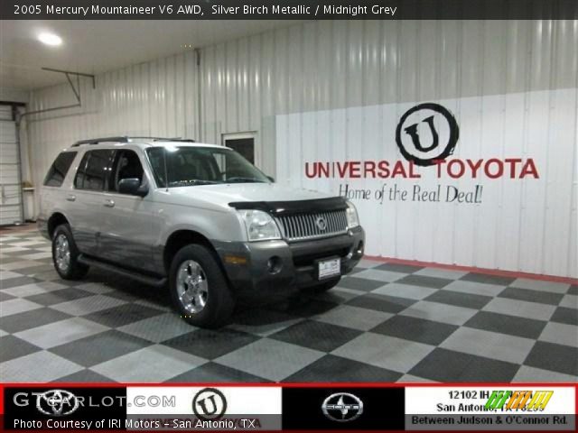 2005 Mercury Mountaineer V6 AWD in Silver Birch Metallic