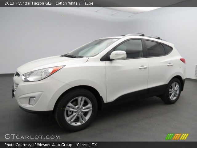 2013 Hyundai Tucson GLS in Cotton White