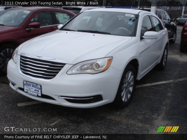 2013 Chrysler 200 Touring Sedan in Bright White