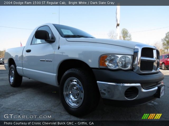 2004 Dodge Ram 1500 ST Regular Cab in Bright White