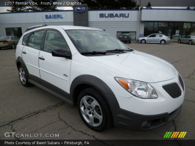 2007 Pontiac Vibe  in Frosty White