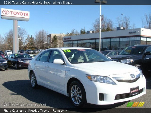 2010 Toyota Camry Hybrid in Super White