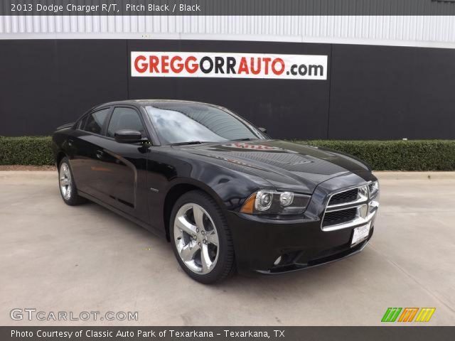 2013 Dodge Charger R/T in Pitch Black