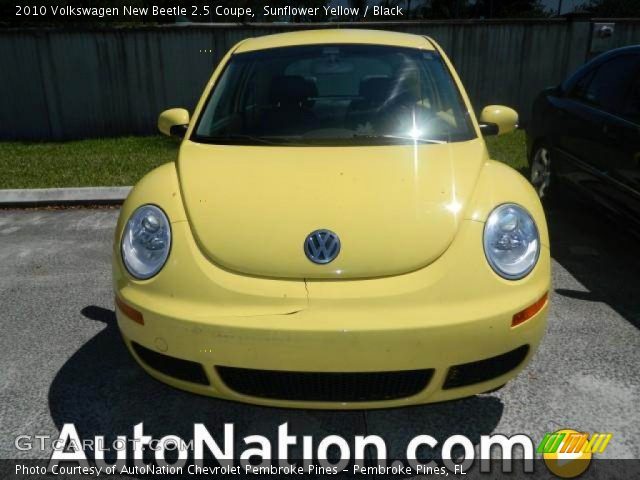 2010 Volkswagen New Beetle 2.5 Coupe in Sunflower Yellow