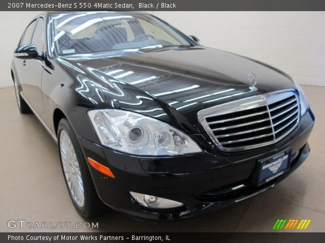 2007 Mercedes-Benz S 550 4Matic Sedan in Black