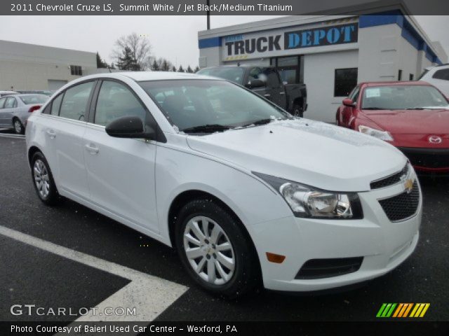 2011 Chevrolet Cruze LS in Summit White