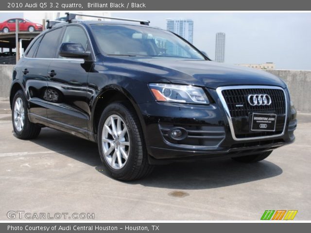 2010 Audi Q5 3.2 quattro in Brilliant Black