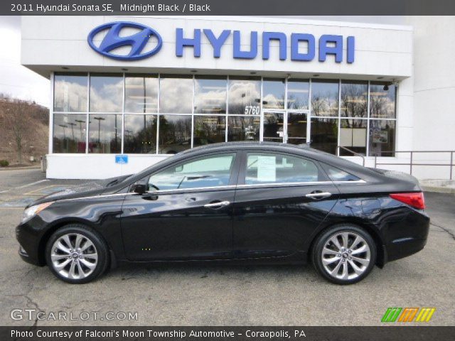 2011 Hyundai Sonata SE in Midnight Black