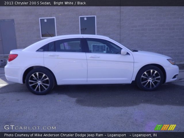 2013 Chrysler 200 S Sedan in Bright White