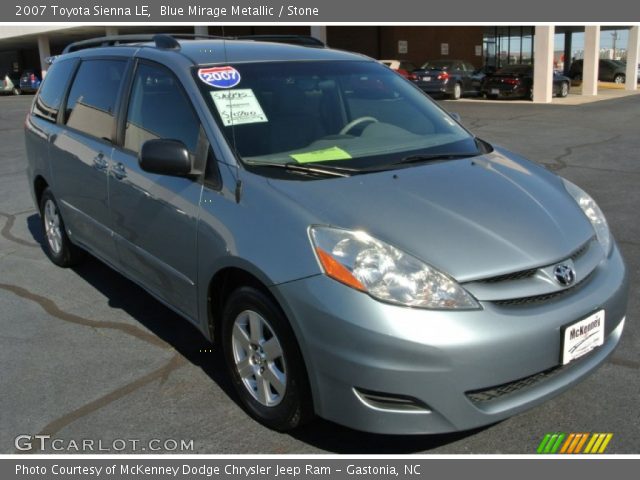 2007 Toyota Sienna LE in Blue Mirage Metallic