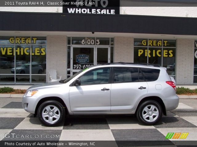 2011 Toyota RAV4 I4 in Classic Silver Metallic