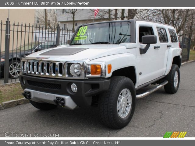 2009 Hummer H3  in Birch White