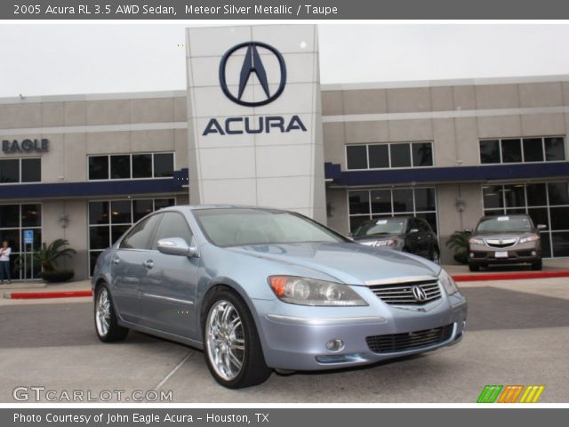 2005 Acura RL 3.5 AWD Sedan in Meteor Silver Metallic