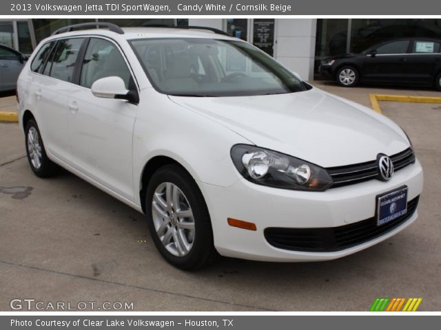 2013 Volkswagen Jetta TDI SportWagen in Candy White
