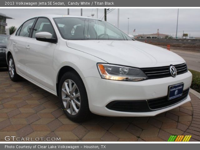 2013 Volkswagen Jetta SE Sedan in Candy White