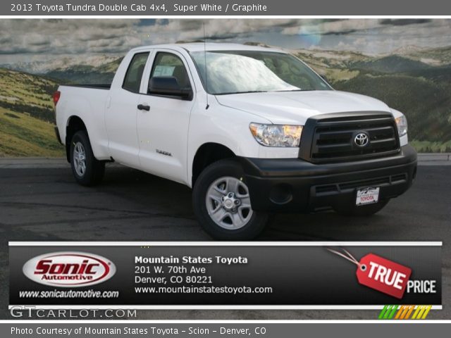 2013 Toyota Tundra Double Cab 4x4 in Super White