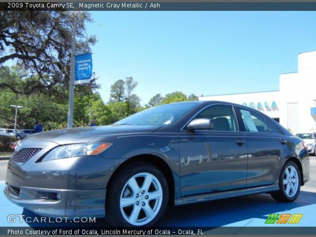 2009 Toyota Camry SE in Magnetic Gray Metallic
