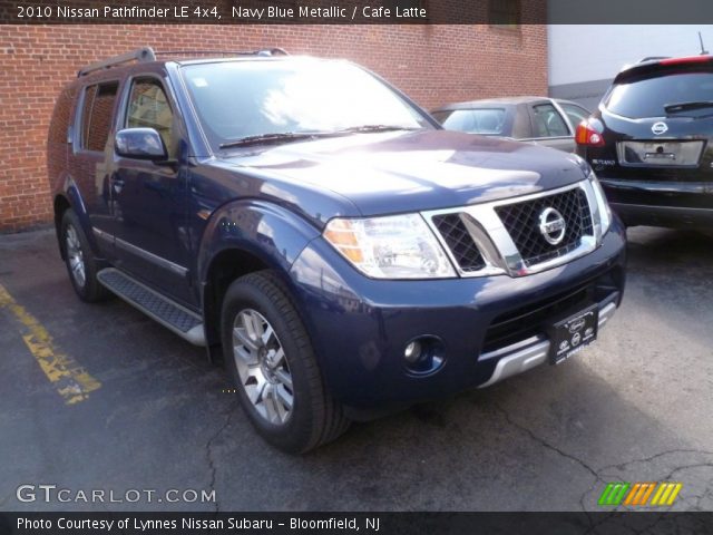 2010 Nissan Pathfinder LE 4x4 in Navy Blue Metallic