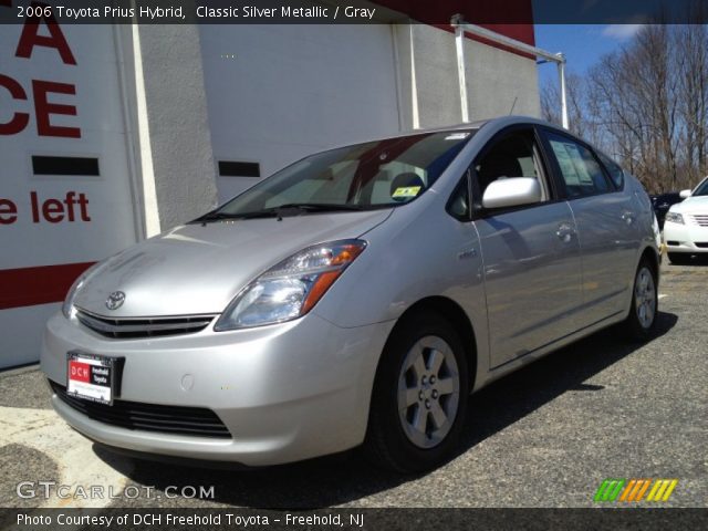 2006 Toyota Prius Hybrid in Classic Silver Metallic