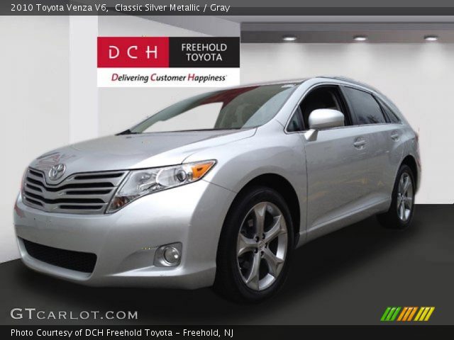 2010 Toyota Venza V6 in Classic Silver Metallic