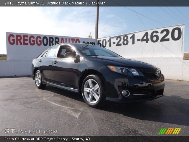 2013 Toyota Camry SE in Attitude Black Metallic