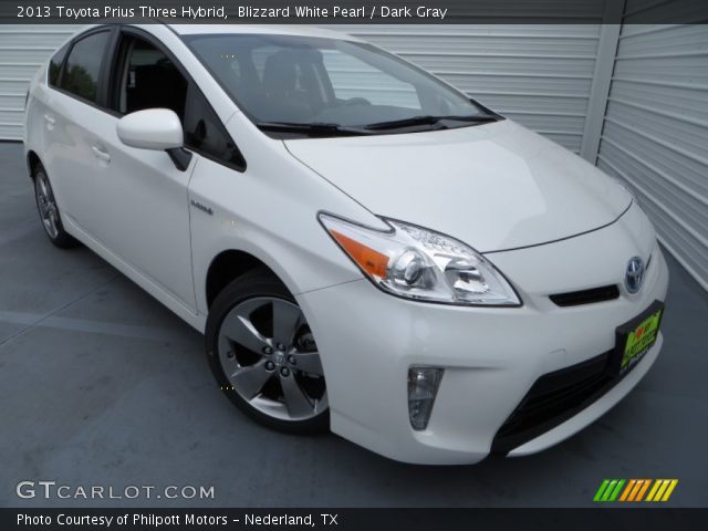 2013 Toyota Prius Three Hybrid in Blizzard White Pearl