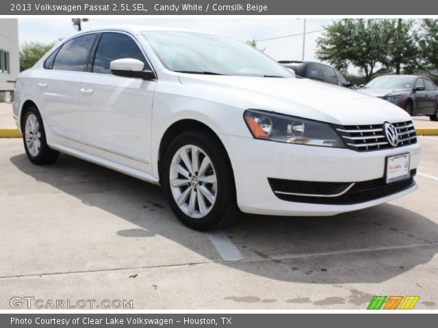 2013 Volkswagen Passat 2.5L SEL in Candy White
