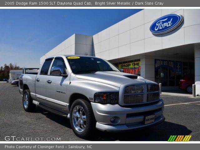 2005 Dodge Ram 1500 SLT Daytona Quad Cab in Bright Silver Metallic