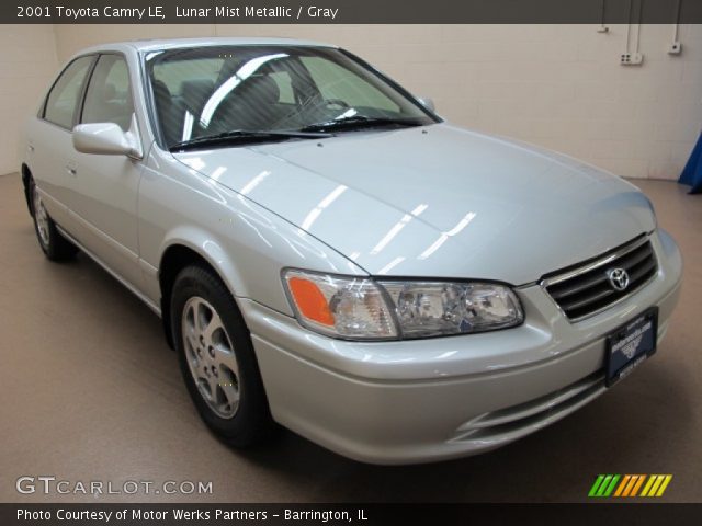 2001 Toyota Camry LE in Lunar Mist Metallic