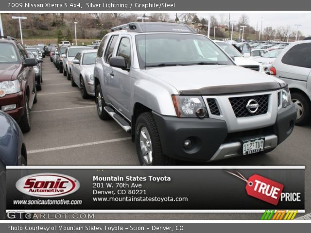 2009 Nissan Xterra S 4x4 in Silver Lightning