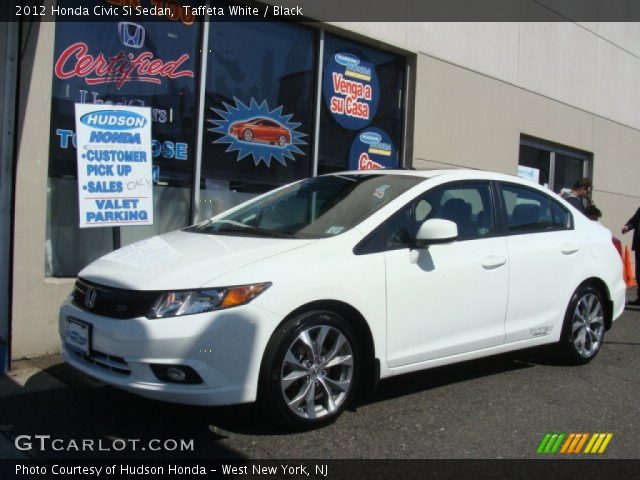 2012 Honda Civic Si Sedan in Taffeta White