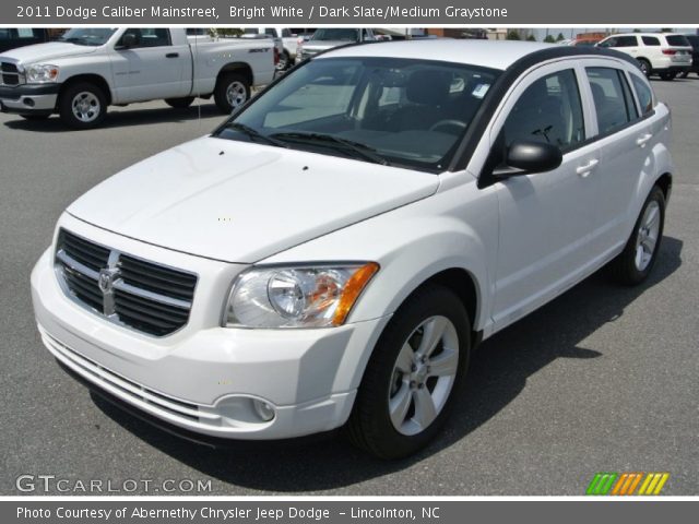 2011 Dodge Caliber Mainstreet in Bright White