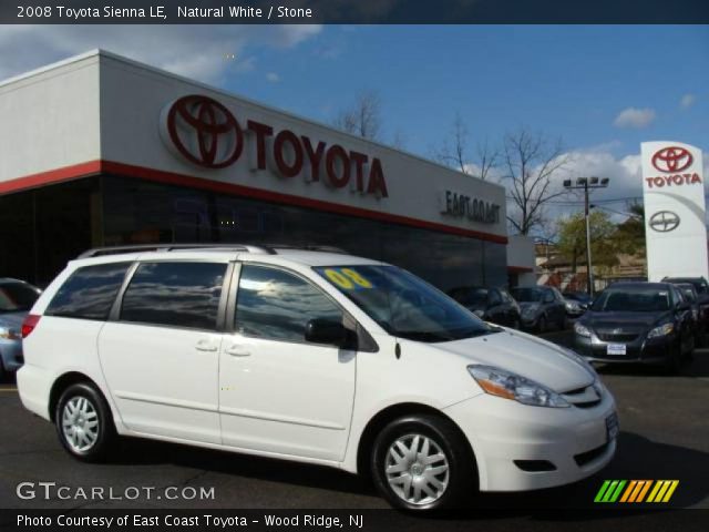 2008 Toyota Sienna LE in Natural White