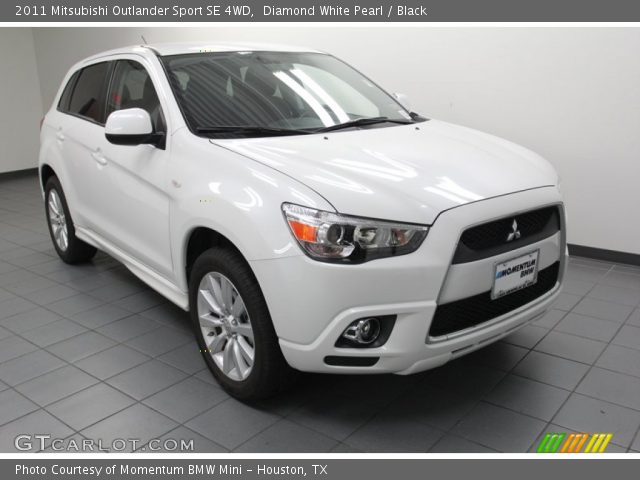 2011 Mitsubishi Outlander Sport SE 4WD in Diamond White Pearl