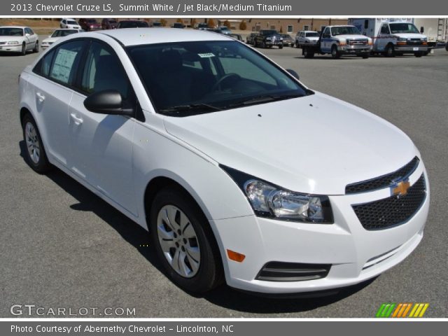 2013 Chevrolet Cruze LS in Summit White