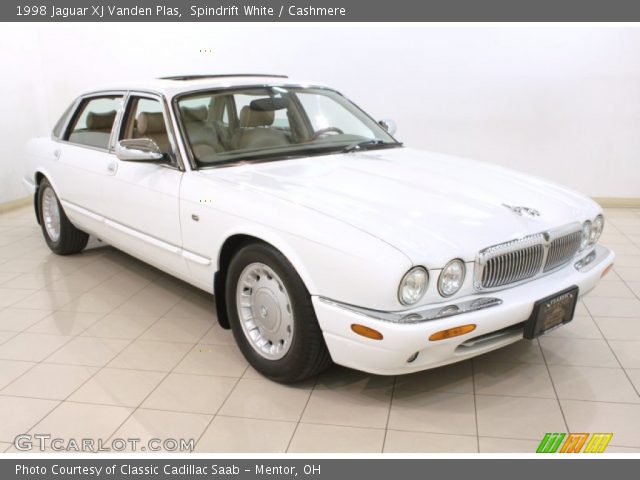 1998 Jaguar XJ Vanden Plas in Spindrift White